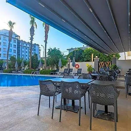 Motto Premium Hotel&spa 4* 马尔马里斯