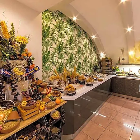 Motto Premium Hotel&spa 酒店 马尔马里斯