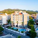 Ξενοδοχείο Motto Premium Hotel&spa 4*