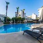 Ξενοδοχείο Motto Premium Hotel&spa Μαρμαρίς