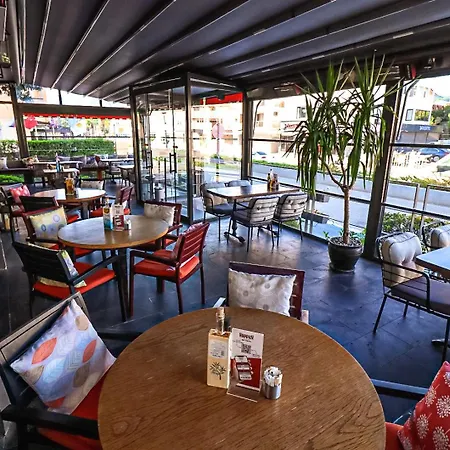 Motto Premium Hotel&spa מלון