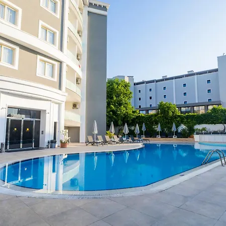 Motto Premium Hotel&spa 马尔马里斯