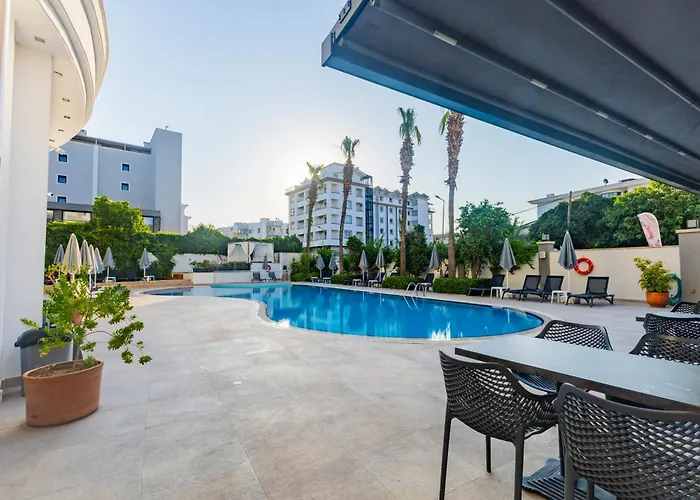 Motto Premium Hotel&spa 4* 马尔马里斯